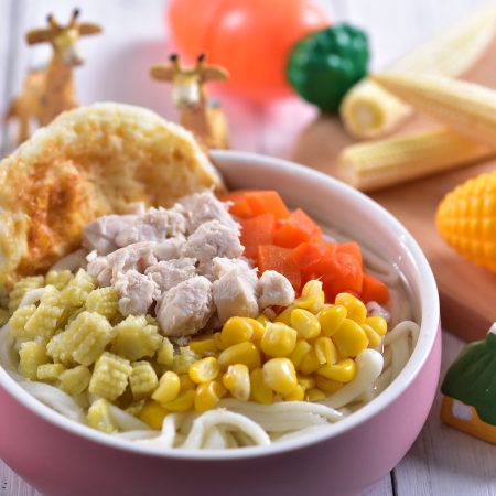 6004 雞絲玉蓉豚骨湯麵